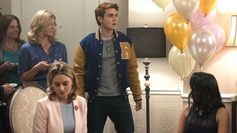 Riverdale S1E8 Chapter Eight: The Outsiders